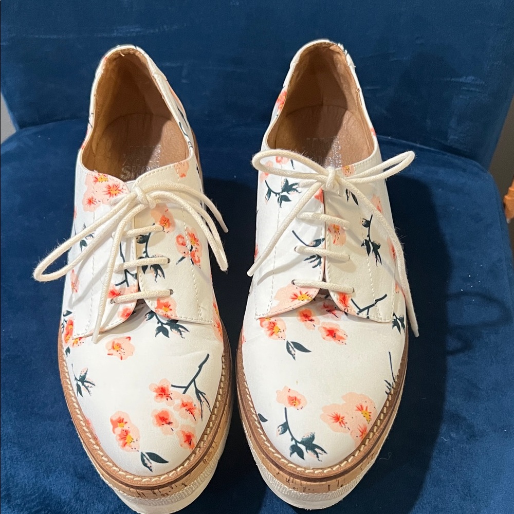 Jane And The Shoe Jasmin Floral Lace-Up Women's Oxford Shoes